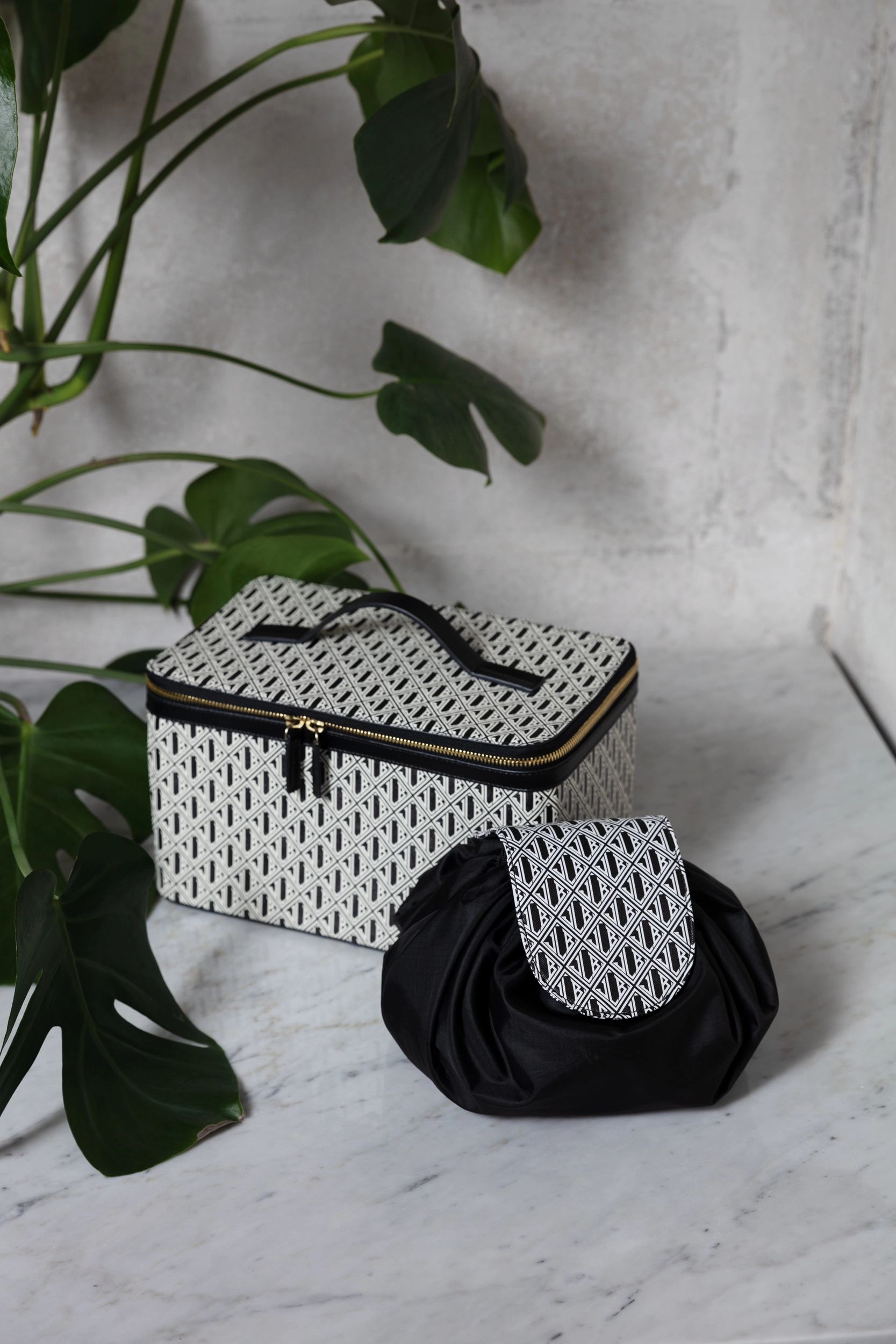 JLB Beauty Box Black-White - Image 2