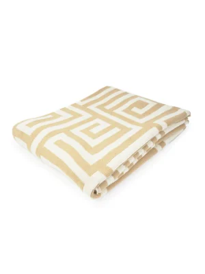 Throw knitted beige