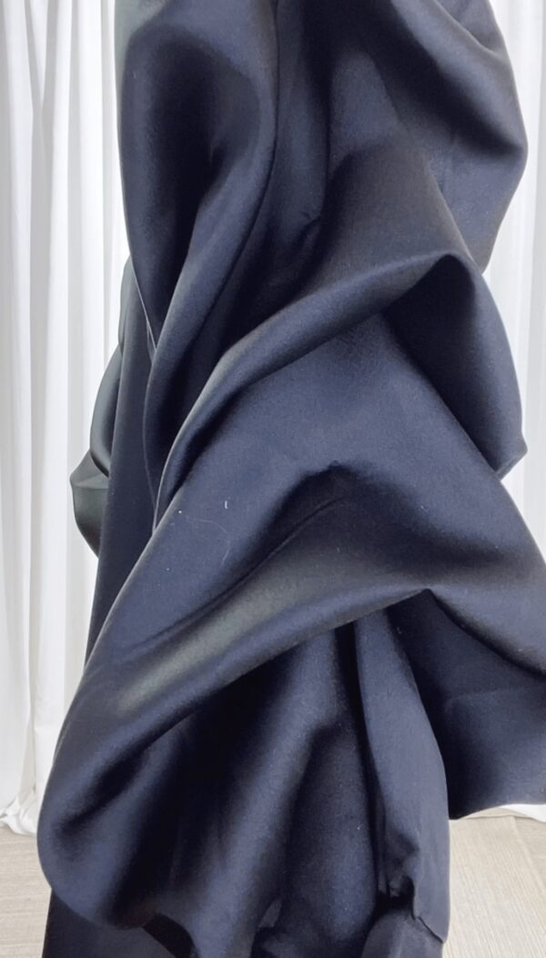 Blus Raya Svart - Image 4