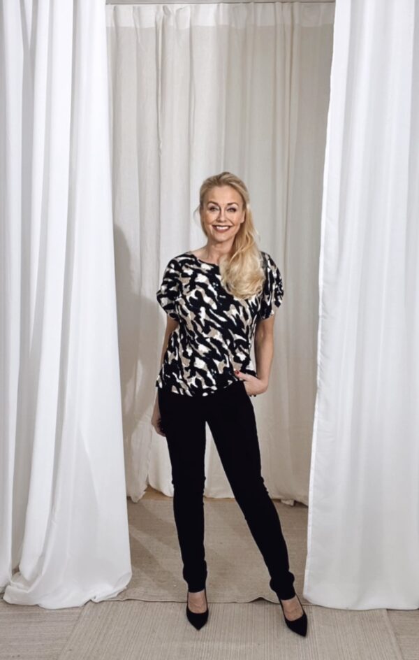 Blus Nalia Svart Silver mink - Image 2