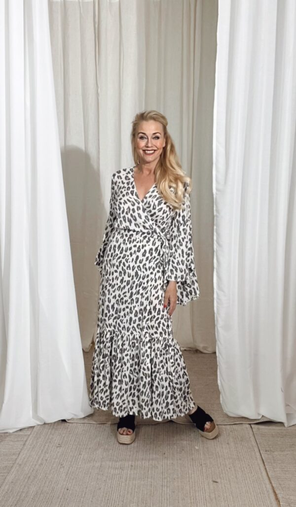 Maxi Dress Leopard Cream - Image 3