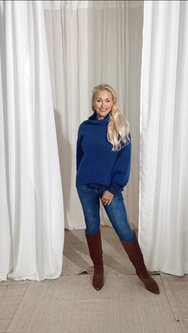 Sweater Fam Short Patch True Navy - Image 4