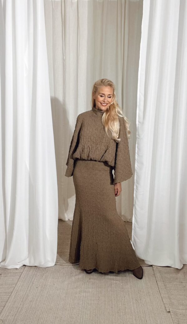 Izlo Dress Dusty Olive - Image 7