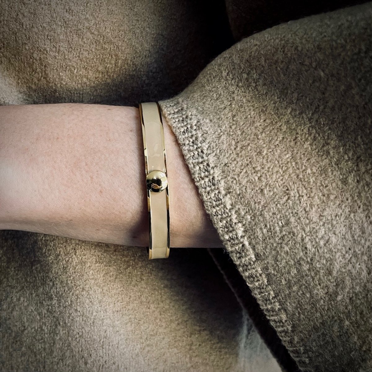 Armband - Capri Enamel Bracelet Sand/Gold