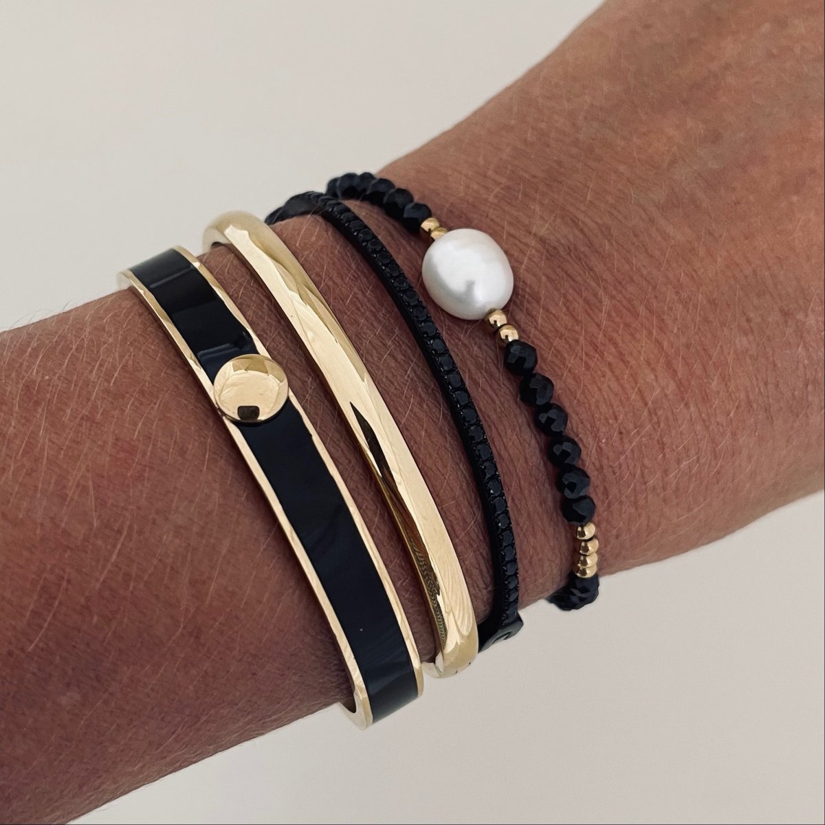 Armband - Capri Enamel Bracelet Black/Gold - Image 2