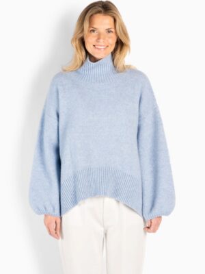 Fam Patch Short Sweater Skyway